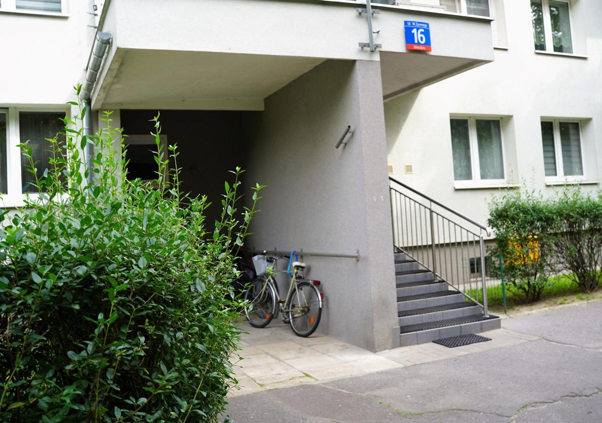 Nice Apartament With Small Tub Warszawa Eksteriør bilde